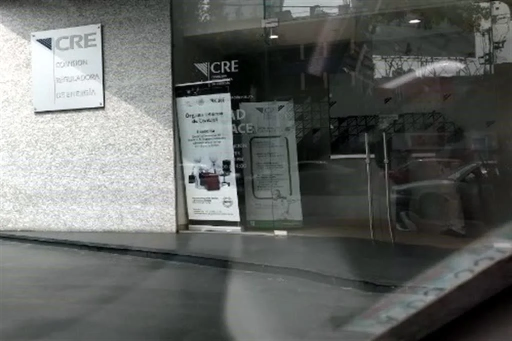 Suspende la CRE actividades nuevamente – Reforma