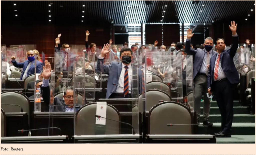Diputados avalan eliminar asimetría en gasolina, será herramienta para Pemex – El Economista