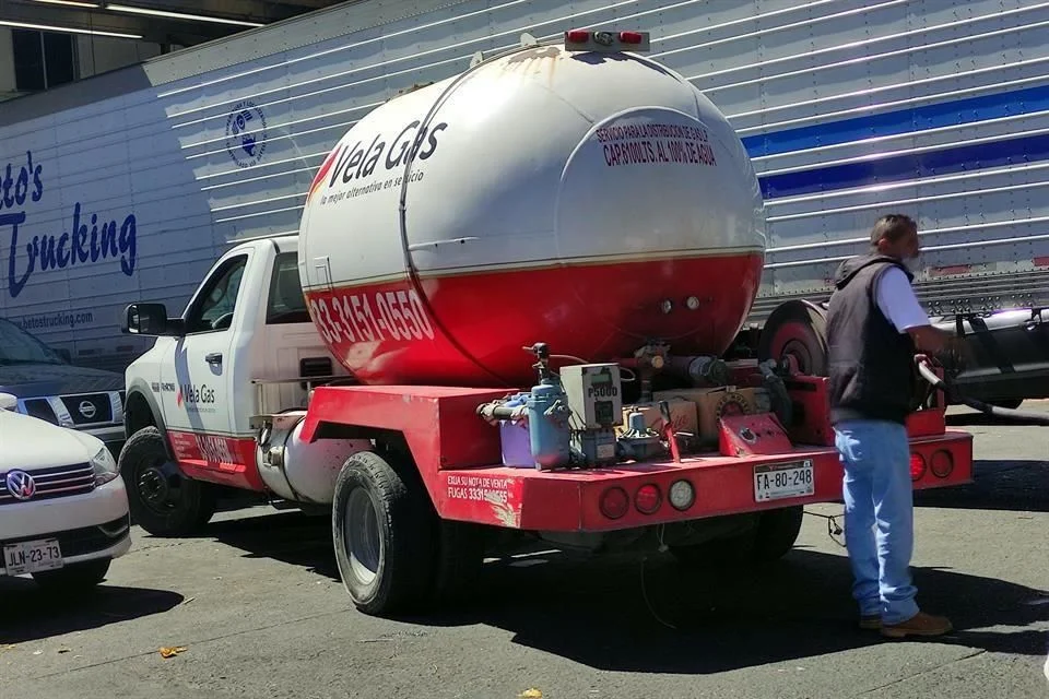 CRE reduce de 30 a 2 años la vigencia de permisos en gas LP – Reforma