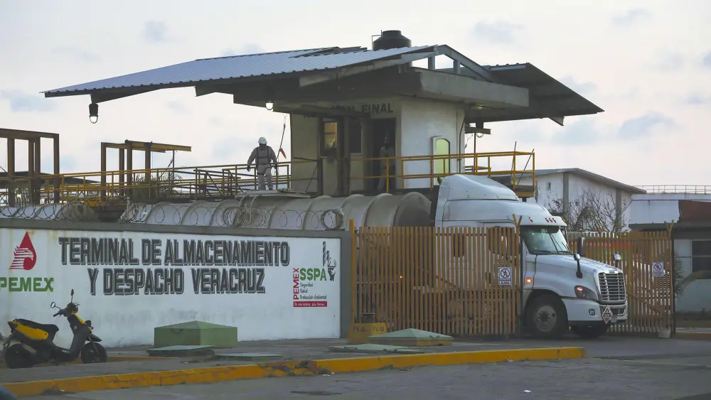 Sener restringirá las importaciones de hidrocarburos ante creciente huachicoleo – El Economista
